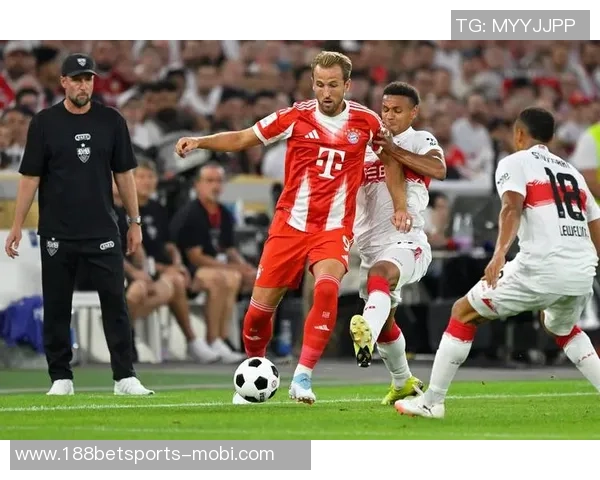 拜仁训练人数不足仅四名一线队员参与三名为门将情况堪忧 拜仁训练人数不足仅四名一线队员参与三名为门将情况堪忧