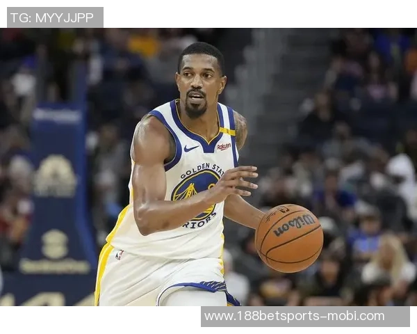 梅尔顿底角踩线投篮得手勇士奋起直追缩小分差至三分